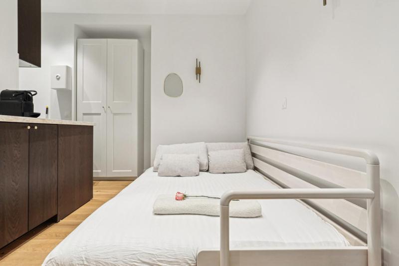 Lavie Maison Hot Tub And Ac Near Arc De Triomphe Paris Extérieur photo